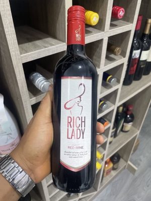 Rich lady sweet red